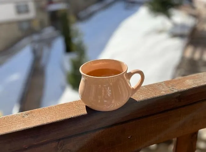 Cedar Heights 2 Apartment *